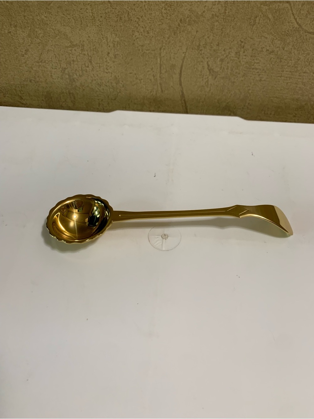 PARTYLITE Chateau Gold tone Candle Snuffer P7018 NEW in Box - Picture 2 of 8